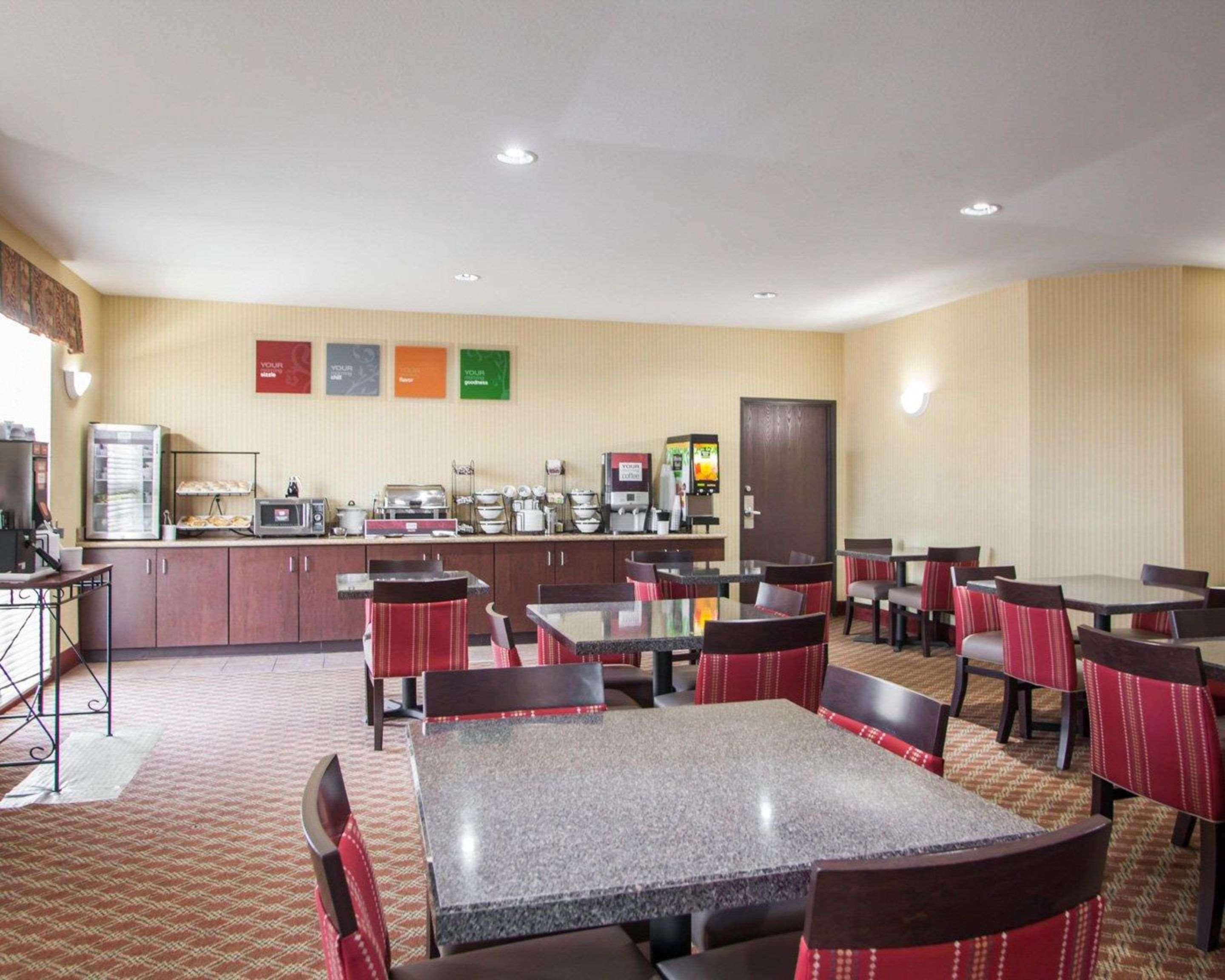 Comfort Inn & Suites Harrisonville מראה חיצוני תמונה