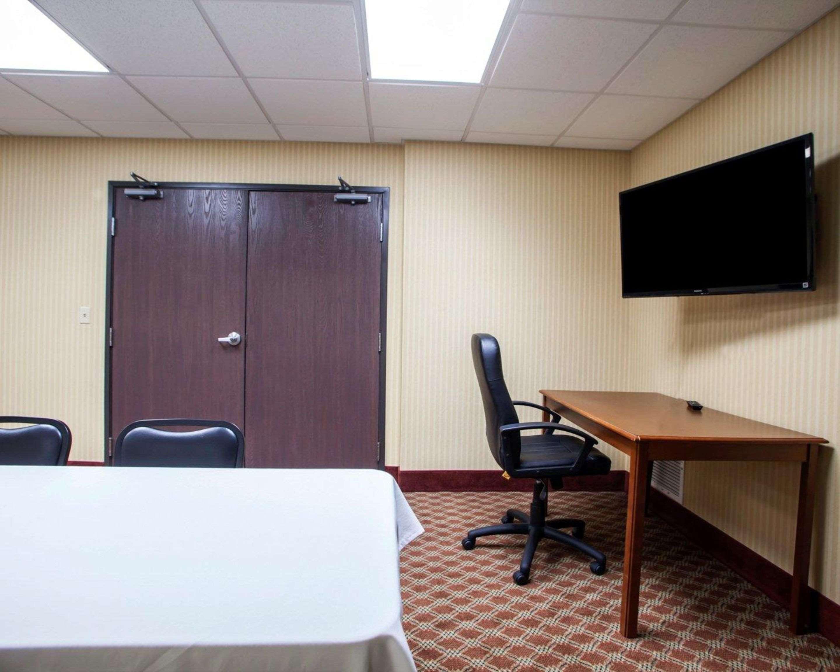 Comfort Inn & Suites Harrisonville מראה חיצוני תמונה