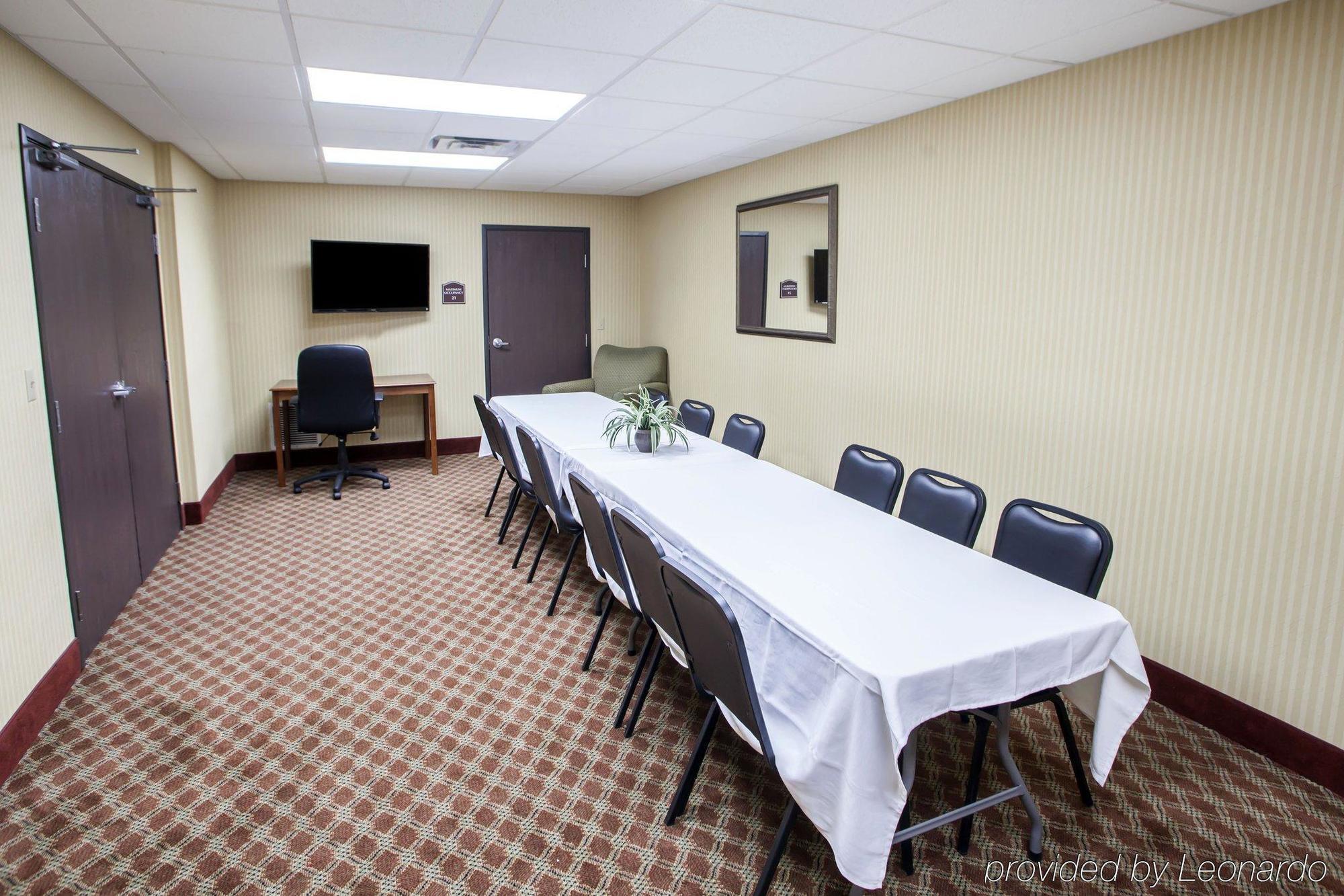 Comfort Inn & Suites Harrisonville מראה חיצוני תמונה